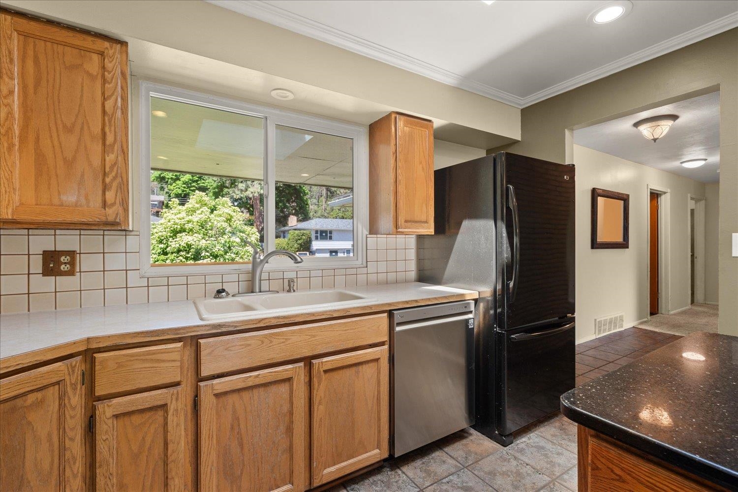 3003 West Woodside Avenue Spokane, WA 99208 - Photo 13 of 50