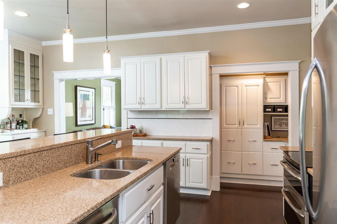 2010 McCarthy Street Raleigh, NC 27608 - Photo 9 of 26 Photo 9