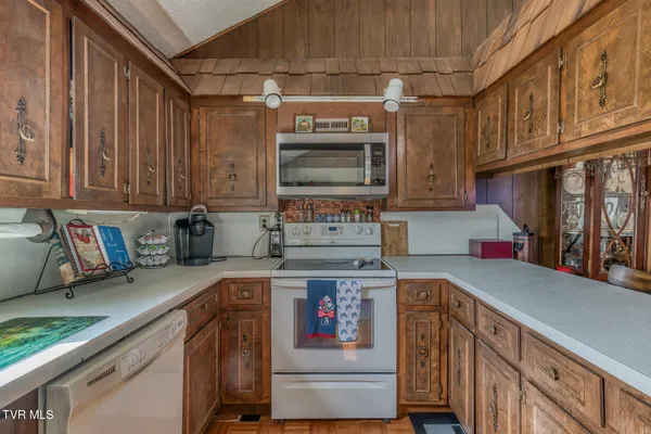 $539,000 | 1458 East Shipley Ferry Road, Kingsport, TN 37663