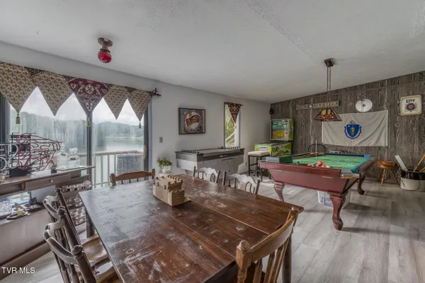 $539,000 | 1458 East Shipley Ferry Road, Kingsport, TN 37663