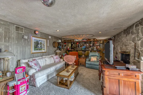 $539,000 | 1458 East Shipley Ferry Road, Kingsport, TN 37663