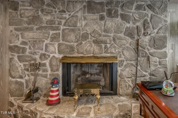 $539,000 | 1458 East Shipley Ferry Road, Kingsport, TN 37663