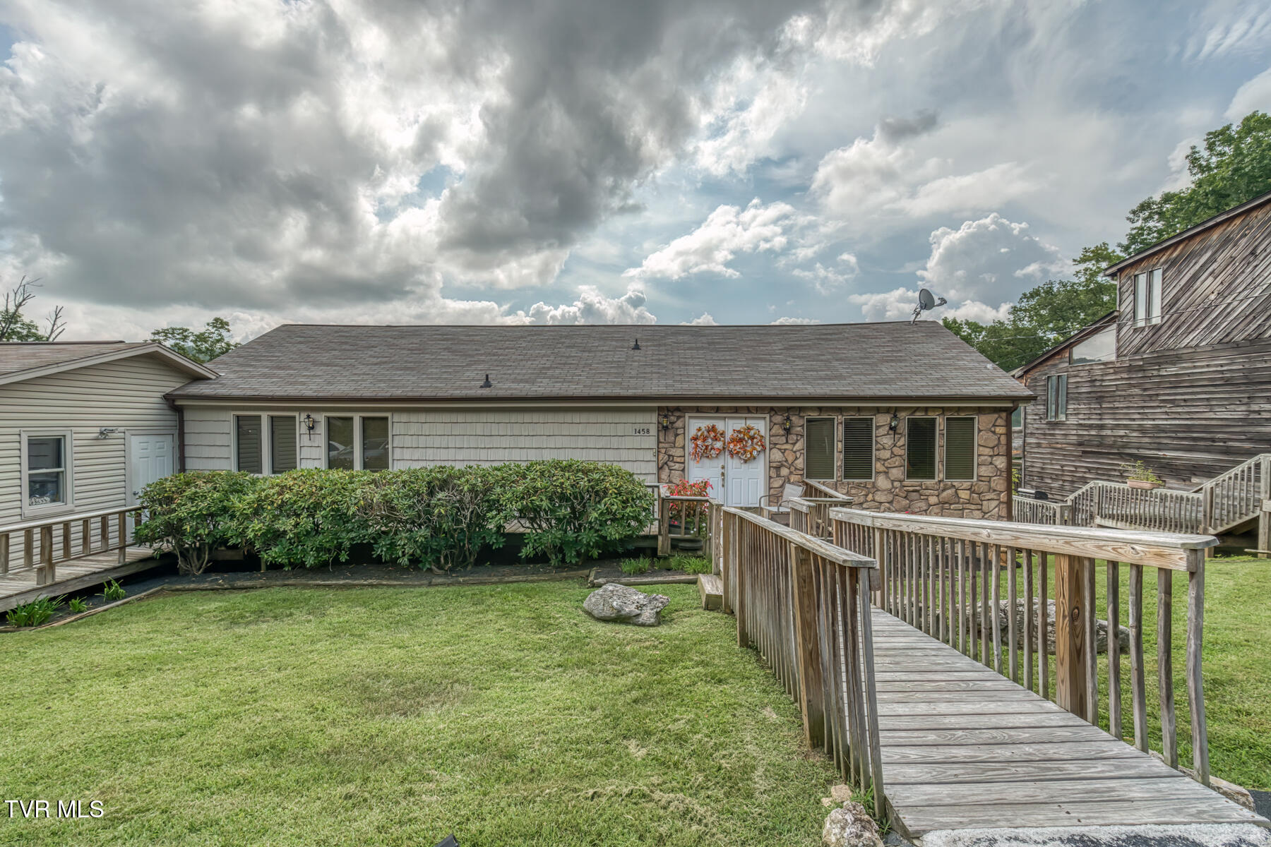 1458 East Shipley Ferry Road Kingsport, TN 37663 - Photo 35 of 39 1458 Shipley Ferry Rd E-12