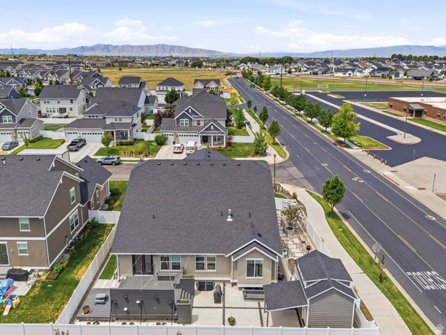 877 South Yarrow Drive Mapleton, UT 84664 - Photo 38 of 46 Aerial perspective showcasing a residential community with distant mountains