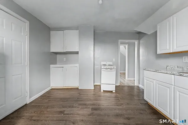 $1,395 | 23 Beacon Street, Unit 2, Waterbury, CT 06704