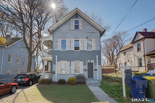 $1,395 | 23 Beacon Street, Unit 2, Waterbury, CT 06704