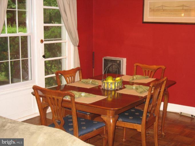 1663 Preston Road, Unit 95216 Alexandria, VA 22302 - Photo 1 of 18 Dining Room