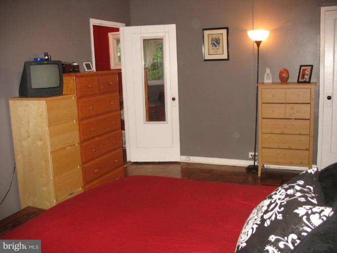 1663 Preston Road, Unit 95216 Alexandria, VA 22302 - Photo 11 of 18 Bedroom