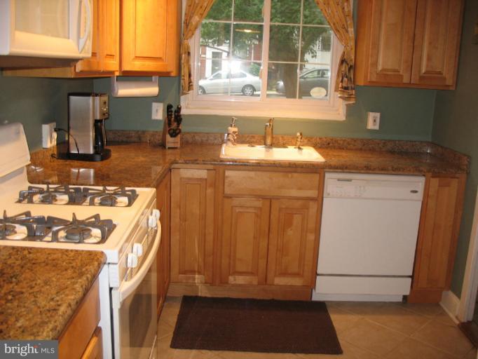 1663 Preston Road, Unit 95216 Alexandria, VA 22302 - Photo 10 of 18 Kitchen