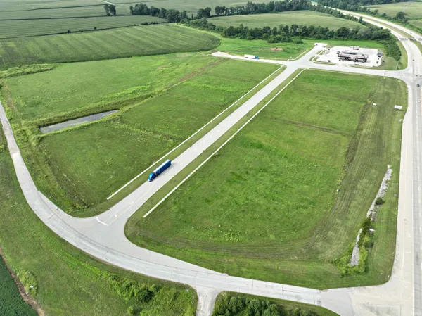 $414,180 | 10 Gateway Crossing, Washington, IN 47501
