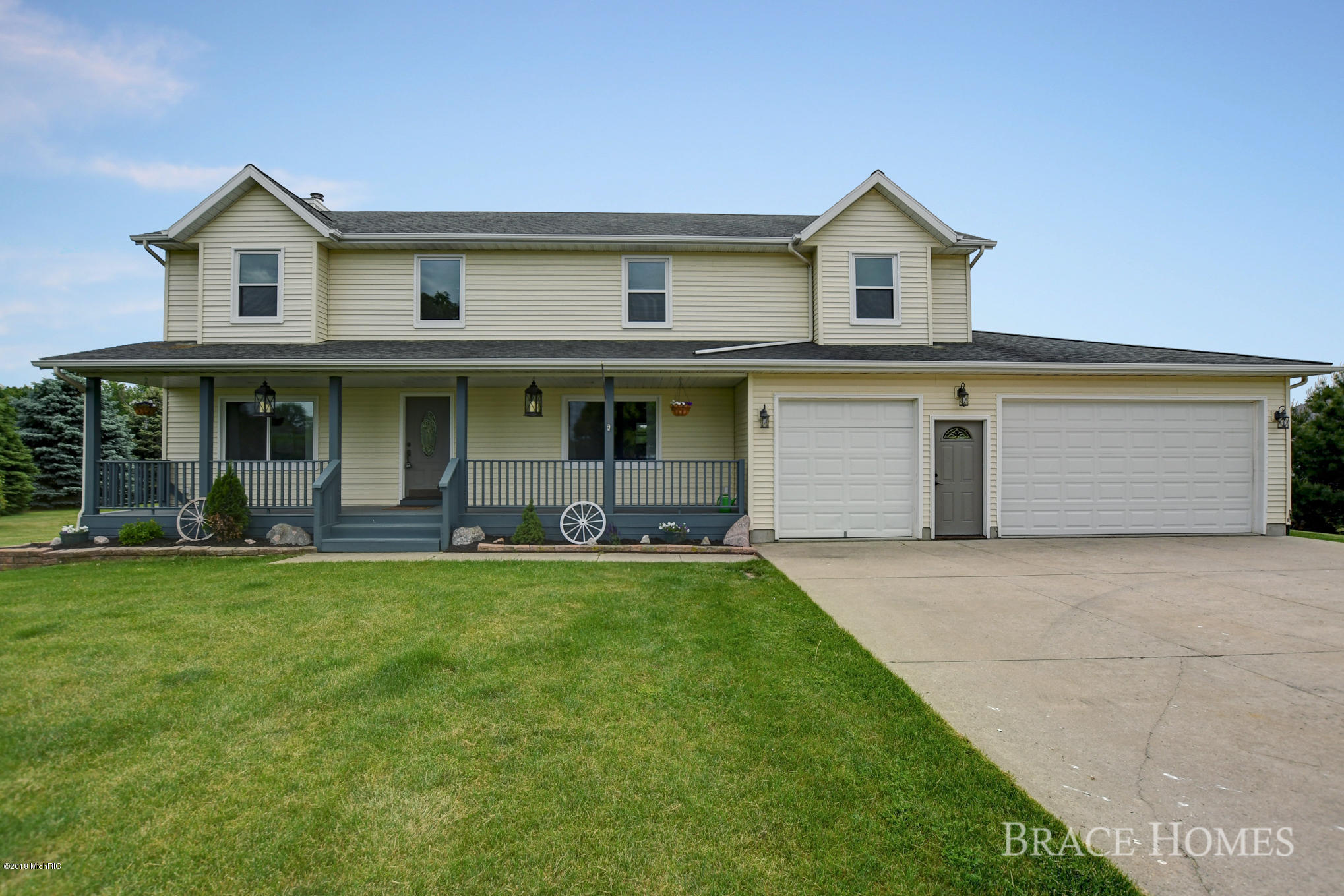 822 East Tuttle Road Ionia, MI 48846 - Photo 1 of 40 DSC_8860_1_2