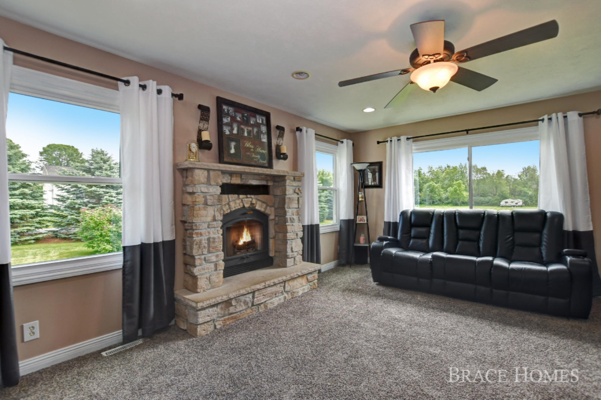 822 East Tuttle Road Ionia, MI 48846 - Photo 5 of 40 DSC_8896_7_8