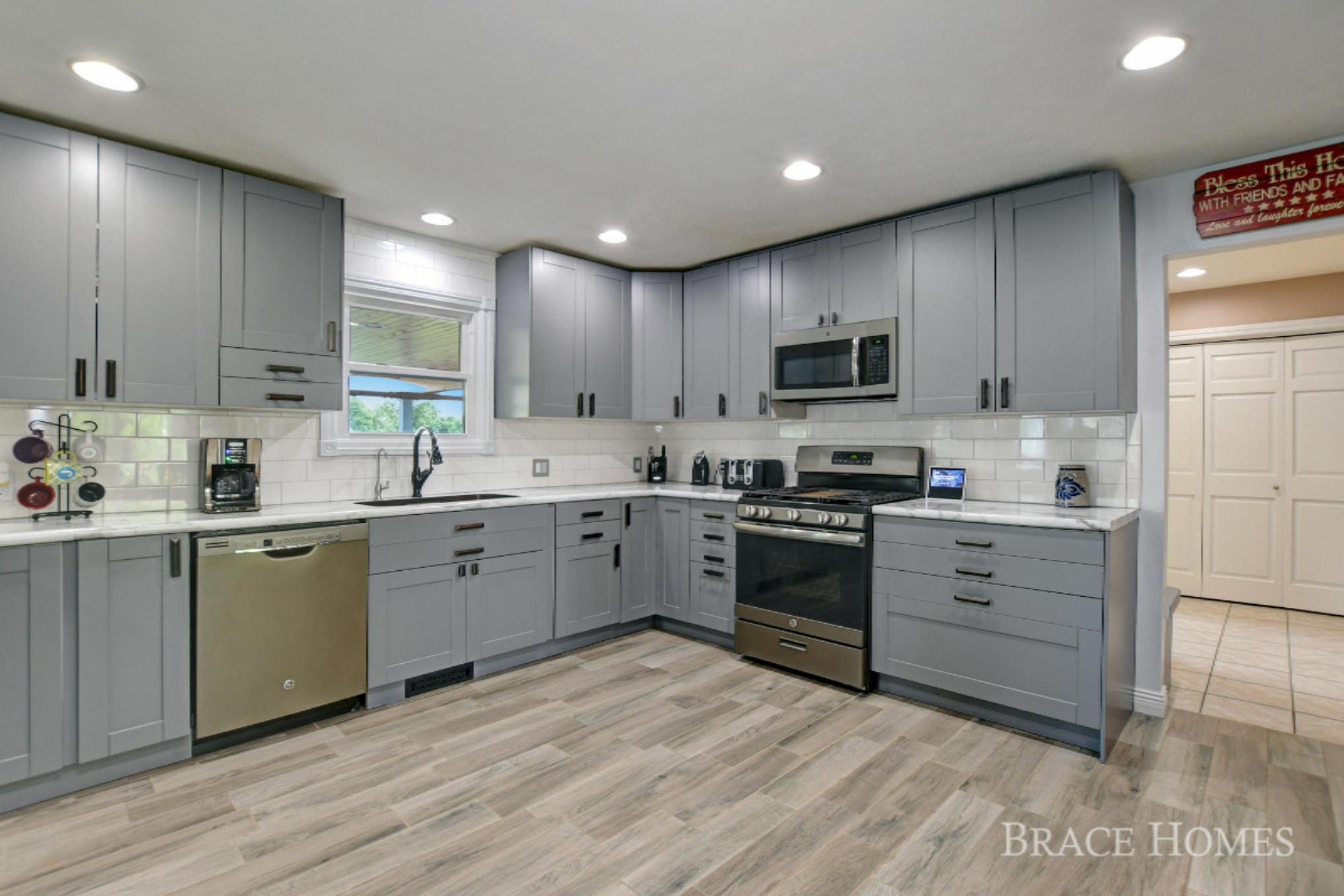 822 East Tuttle Road Ionia, MI 48846 - Photo 8 of 40 DSC_8911_2_3