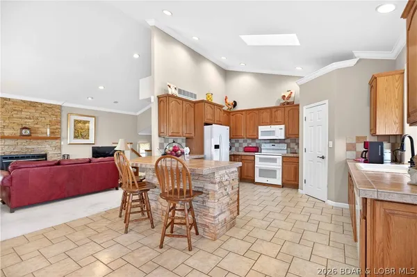 $655,000 | 6835 St Tropez Circle, Osage Beach, MO 65065