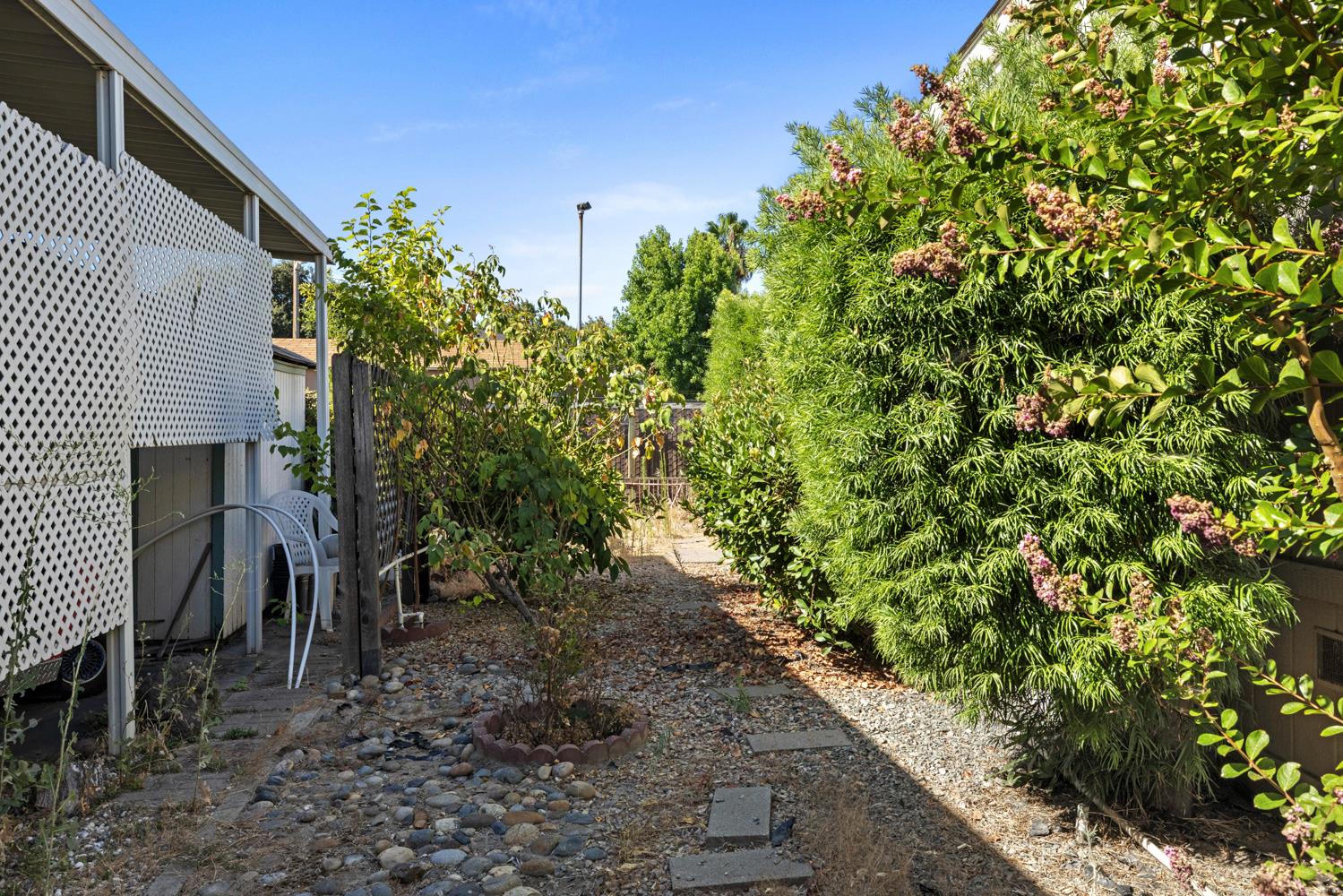 2621 Prescott Road, Unit 22 Modesto, CA 95350 - Photo 34 of 35 Gallery Image 34