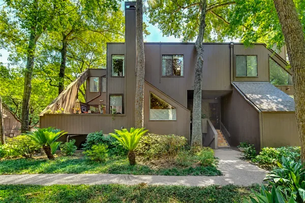 $2,900 | 239 Litchfield Lane, Houston, TX 77024