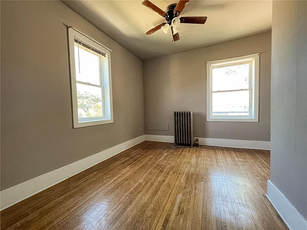 403 2nd Street Northeast Austin, MN 55912 - Photo 5 of 11