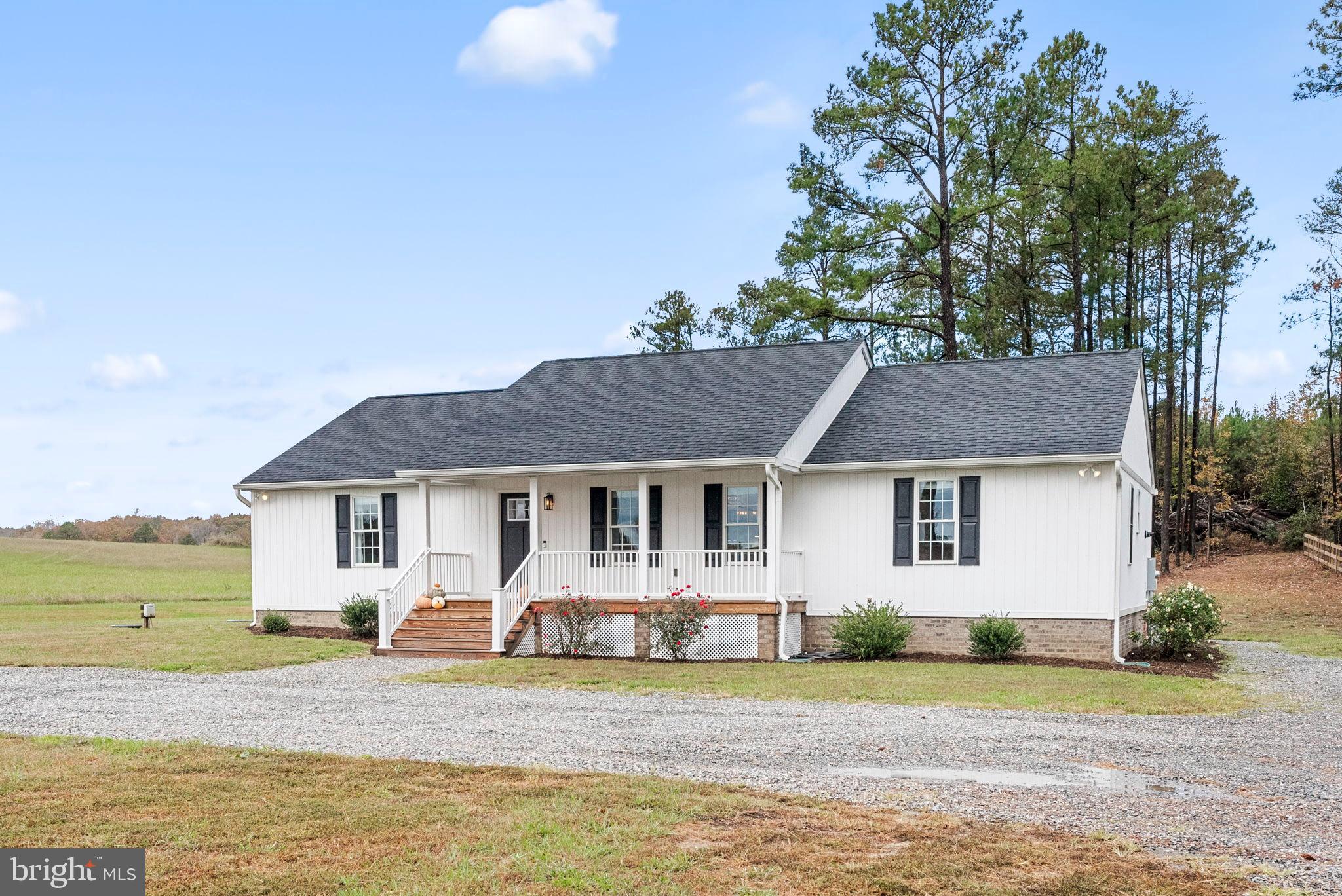21287 Sparta Road Milford, VA 22514 - Photo 2 of 35 Charming home nestled in serene surroundings.