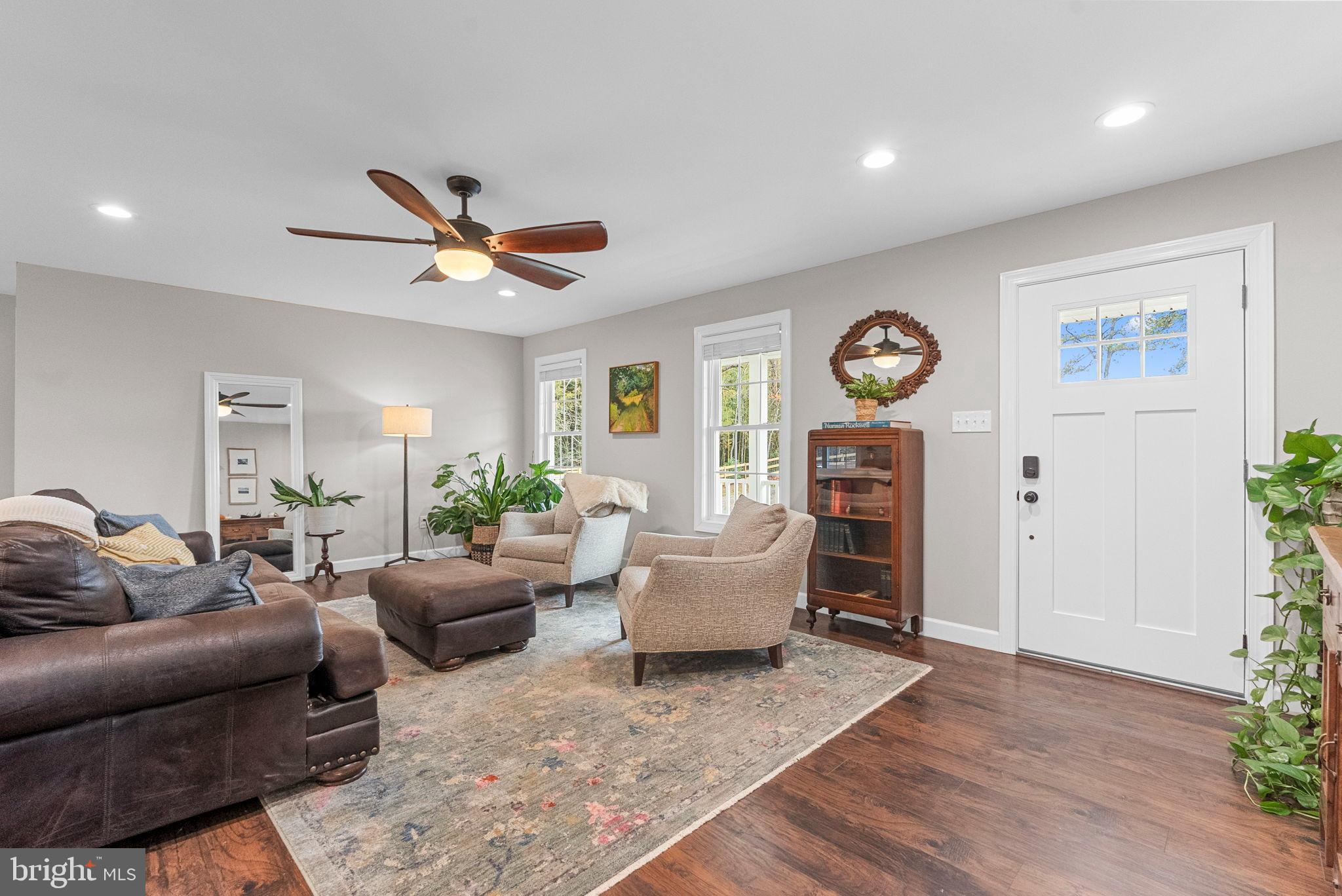 21287 Sparta Road Milford, VA 22514 - Photo 5 of 35 Bright and inviting living space with charm.
