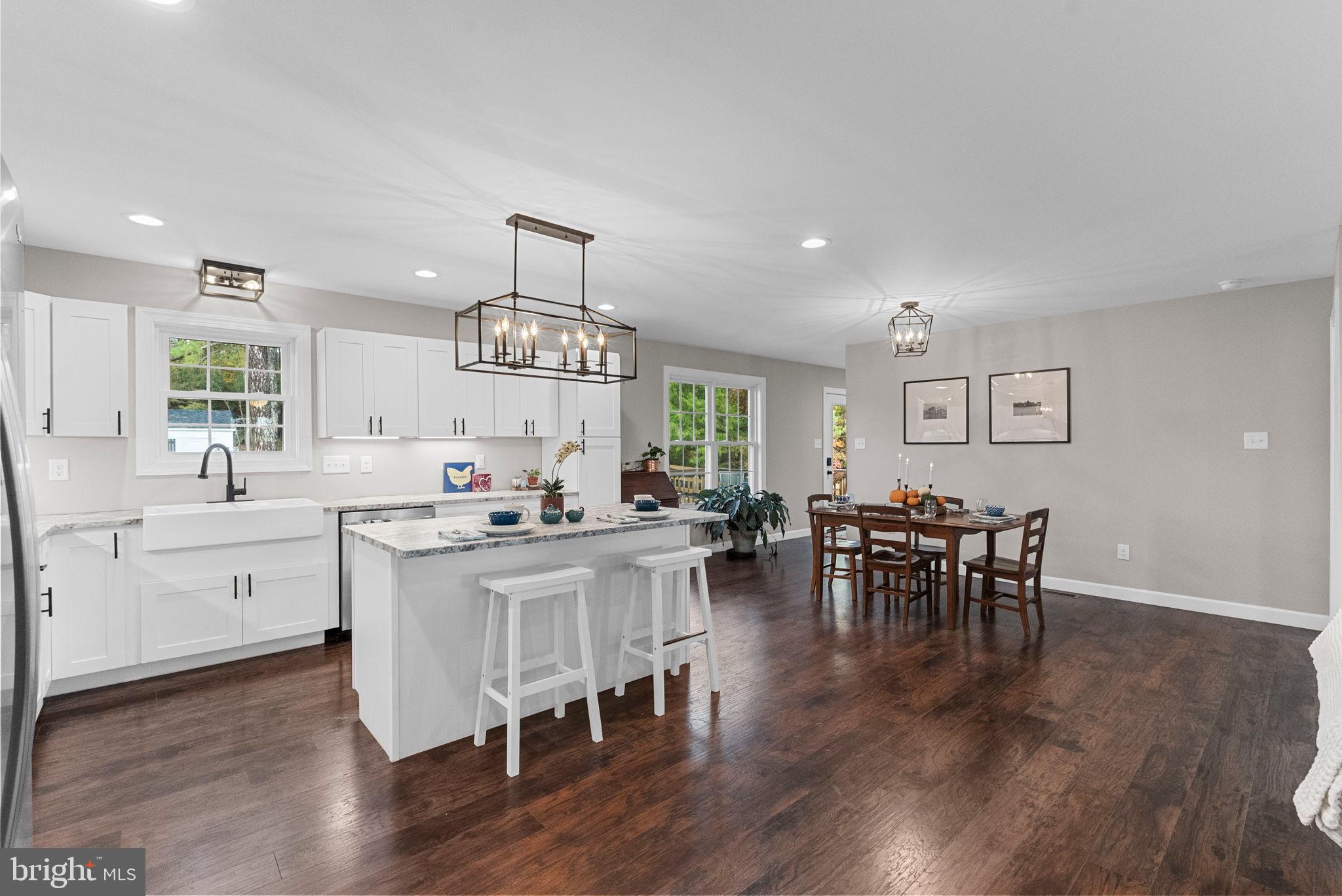 21287 Sparta Road Milford, VA 22514 - Photo 8 of 35 Modern elegance in a bright, open space.
