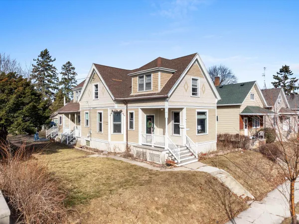 $235,000 | 1610 South 11th Street, Sheboygan, WI 53081