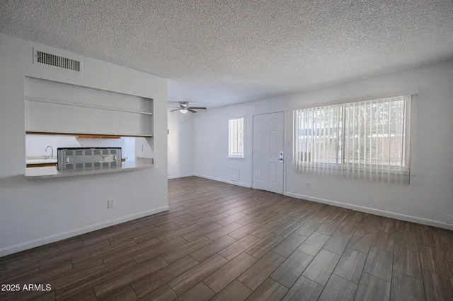 $1,395 | 8445 North 34th Avenue, Phoenix, AZ 85051