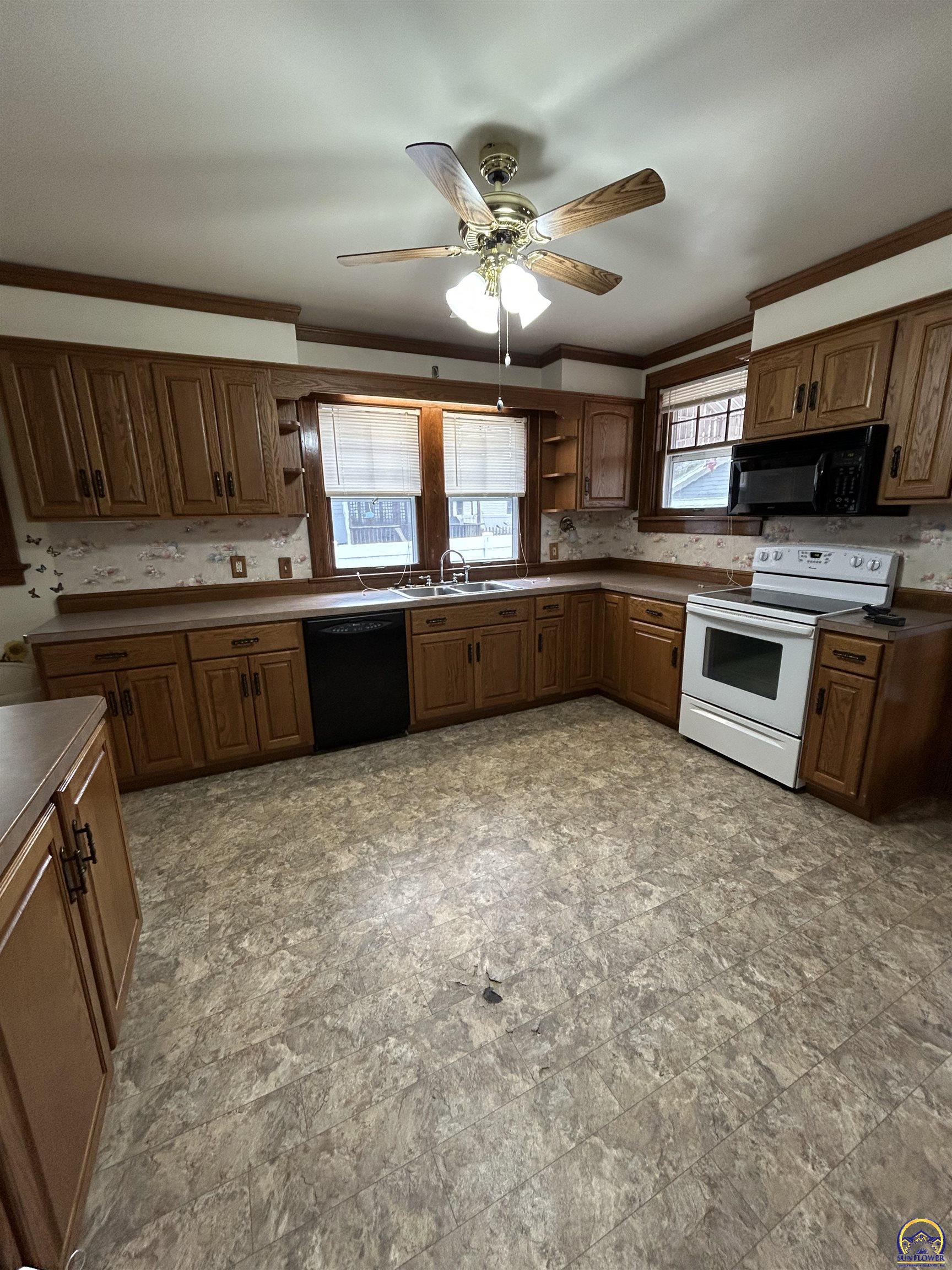 1513 Rural Street Emporia, KS 66801 - Photo 15 of 30