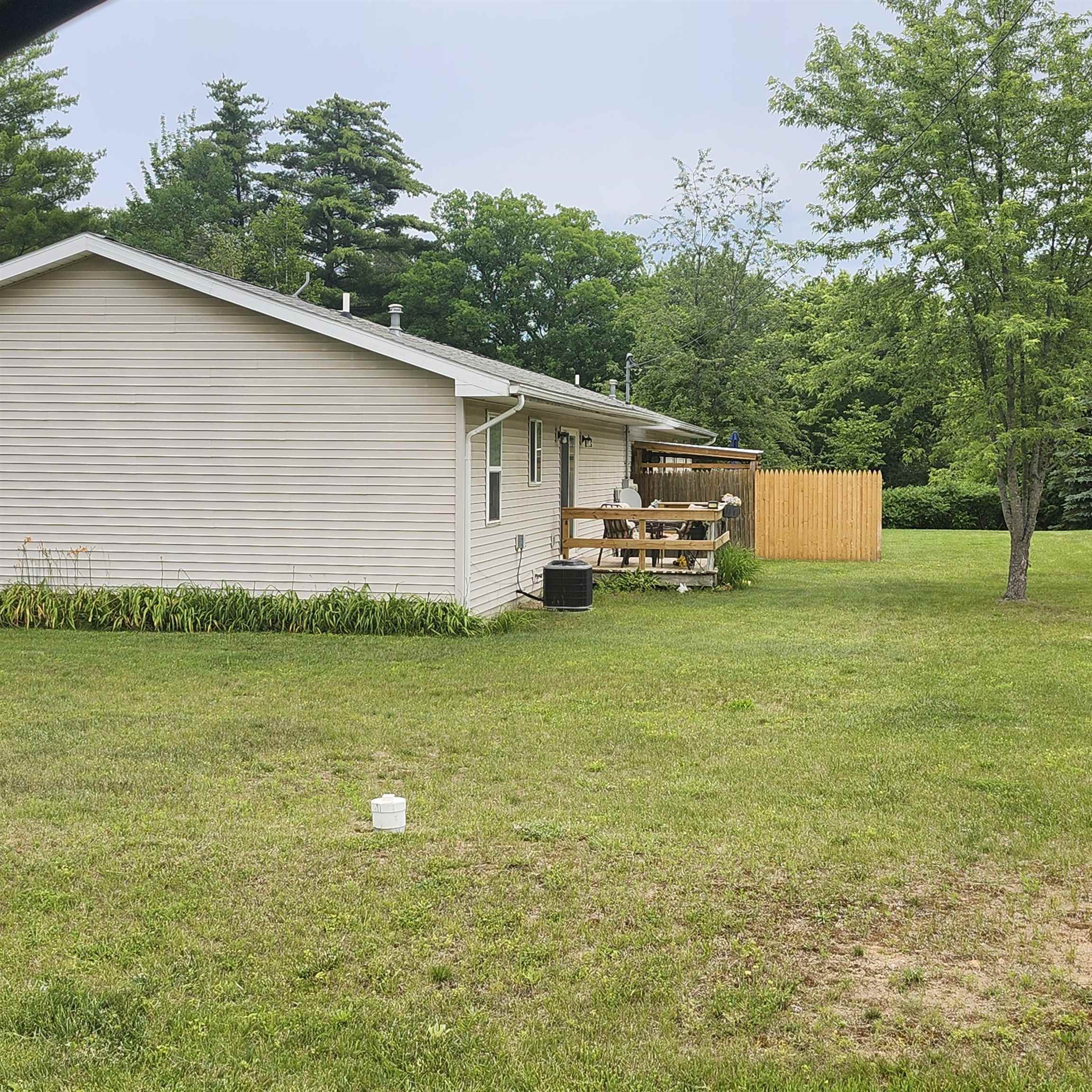 1010 Creek Road Beaverton, MI 48612 - Photo 4 of 16