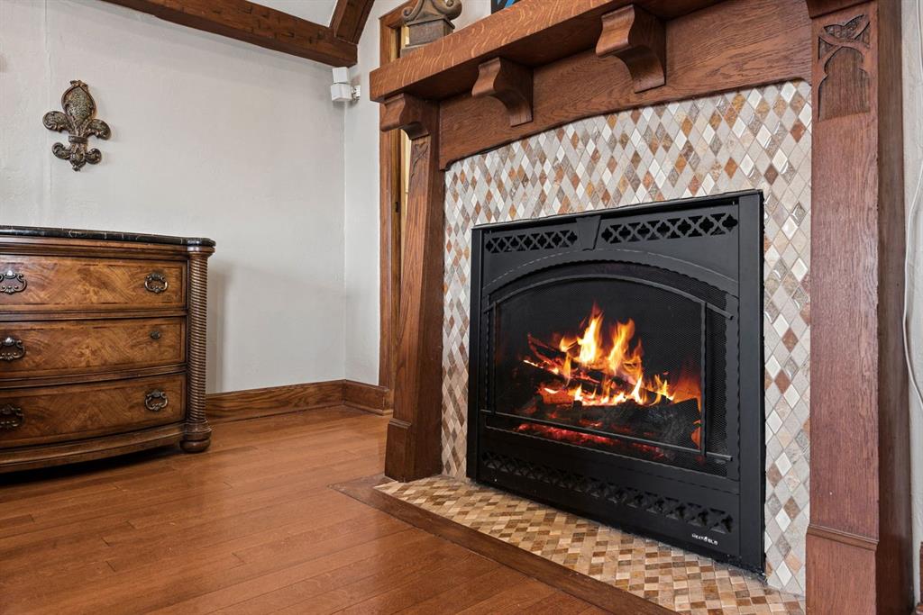 1247 Washington Road Pittsburgh, PA 15228 - Photo 21 of 41 Gas fireplace in primary