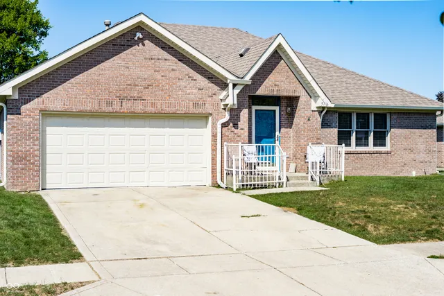 $279,900 | 5716 Kensington Boulevard, Plainfield, IN 46168