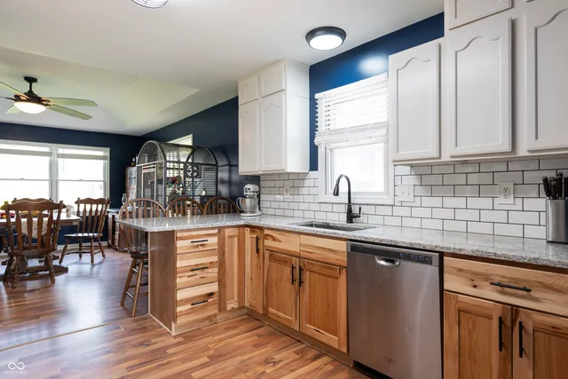 $279,900 | 5716 Kensington Boulevard, Plainfield, IN 46168