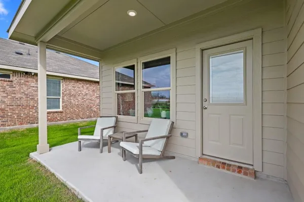 $340,550 | 509 Red Admiral Lane, Ponder, TX 76259