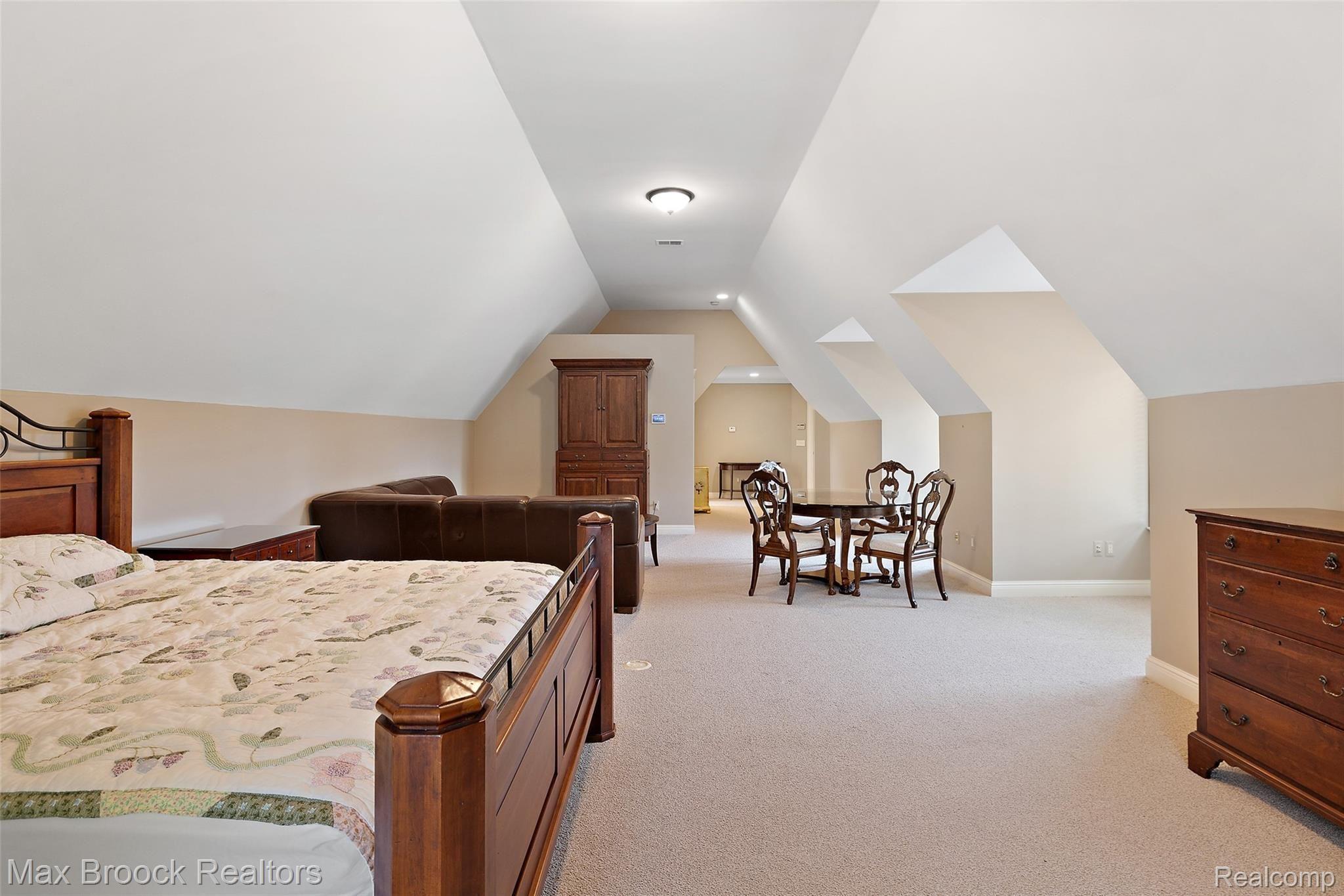 5489 Orchard Ridge Drive Rochester, MI 48306 - Photo 32 of 49 5489 Orchard Ridge Dr MLS-128.jpg