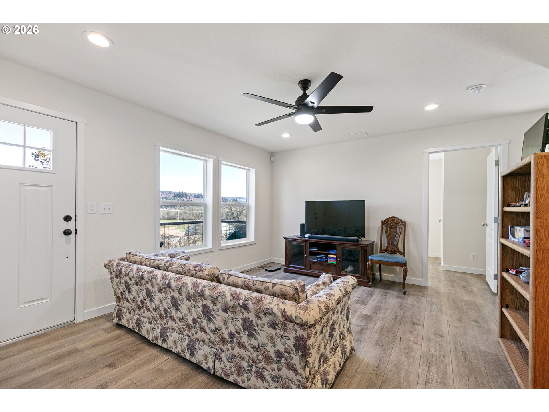 749 Douglas Street Yoncalla, OR 97499 - Photo 25 of 47