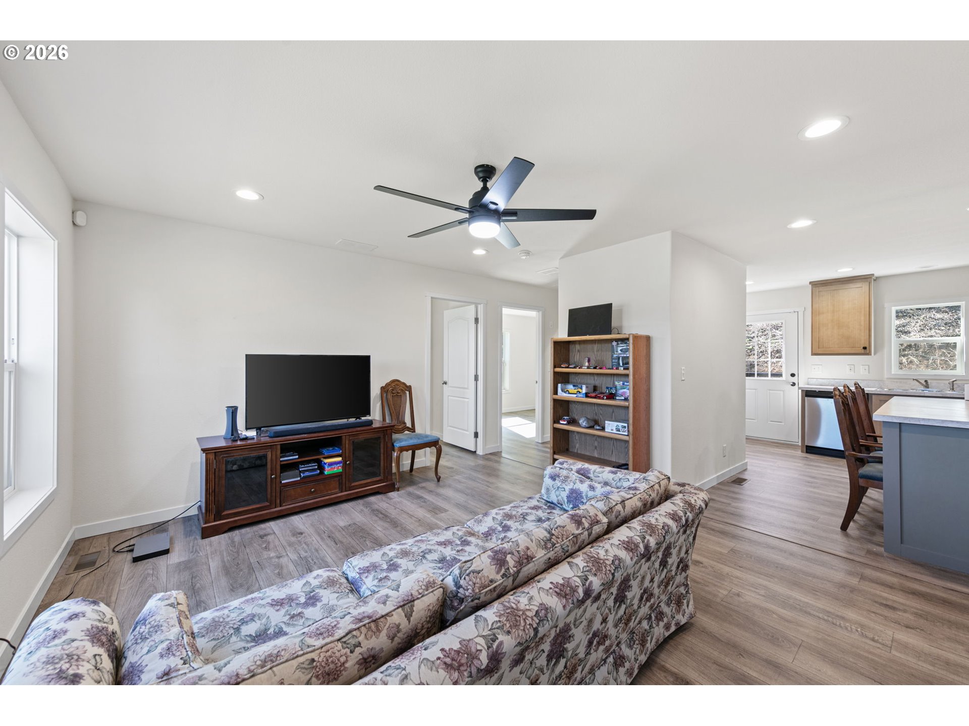 749 Douglas Street Yoncalla, OR 97499 - Photo 27 of 47