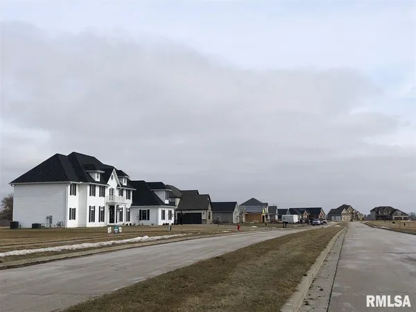 $37,500 | Lot 67 Hurff Drive, Elmwood, IL 61529