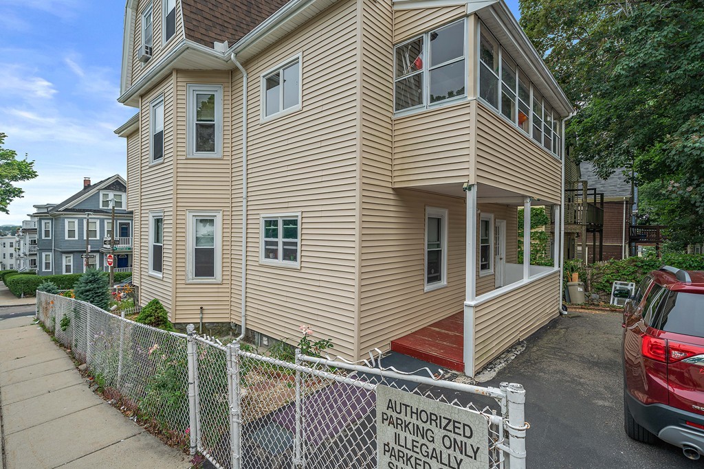 22-24 Bentham Road Boston, MA 02122 - Photo 25 of 30