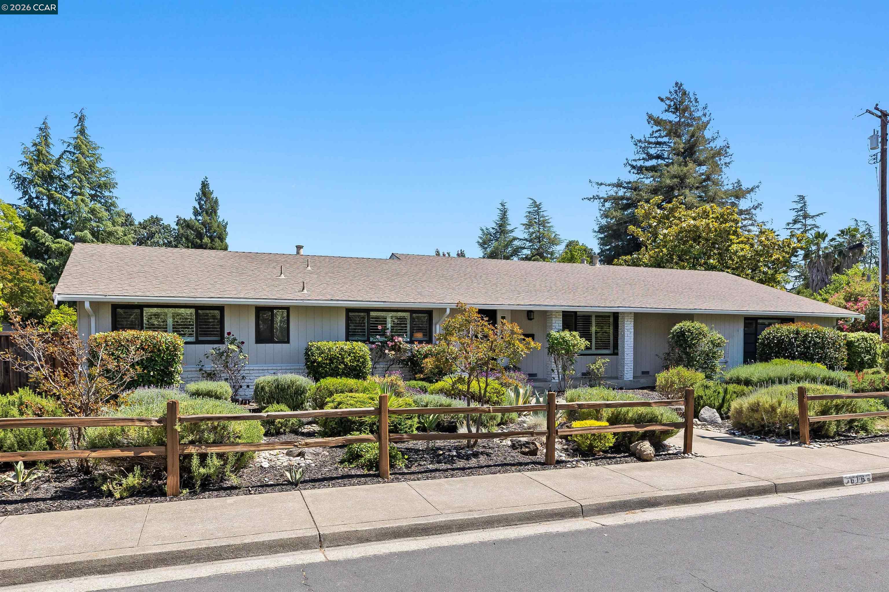 616 Minert Road Walnut Creek, CA 94598 - Photo 4 of 93