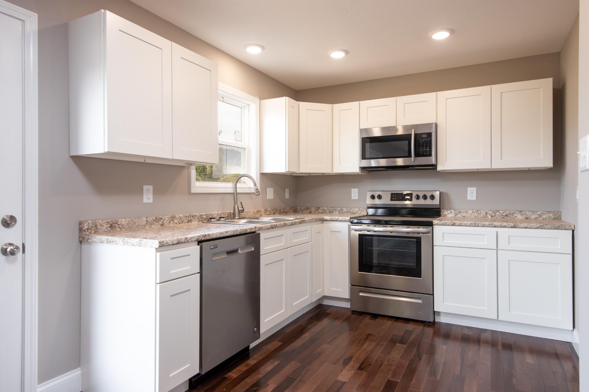 5629 Peterson Road Greenback, TN 37742 - Photo 8 of 19 Gallery Image 8