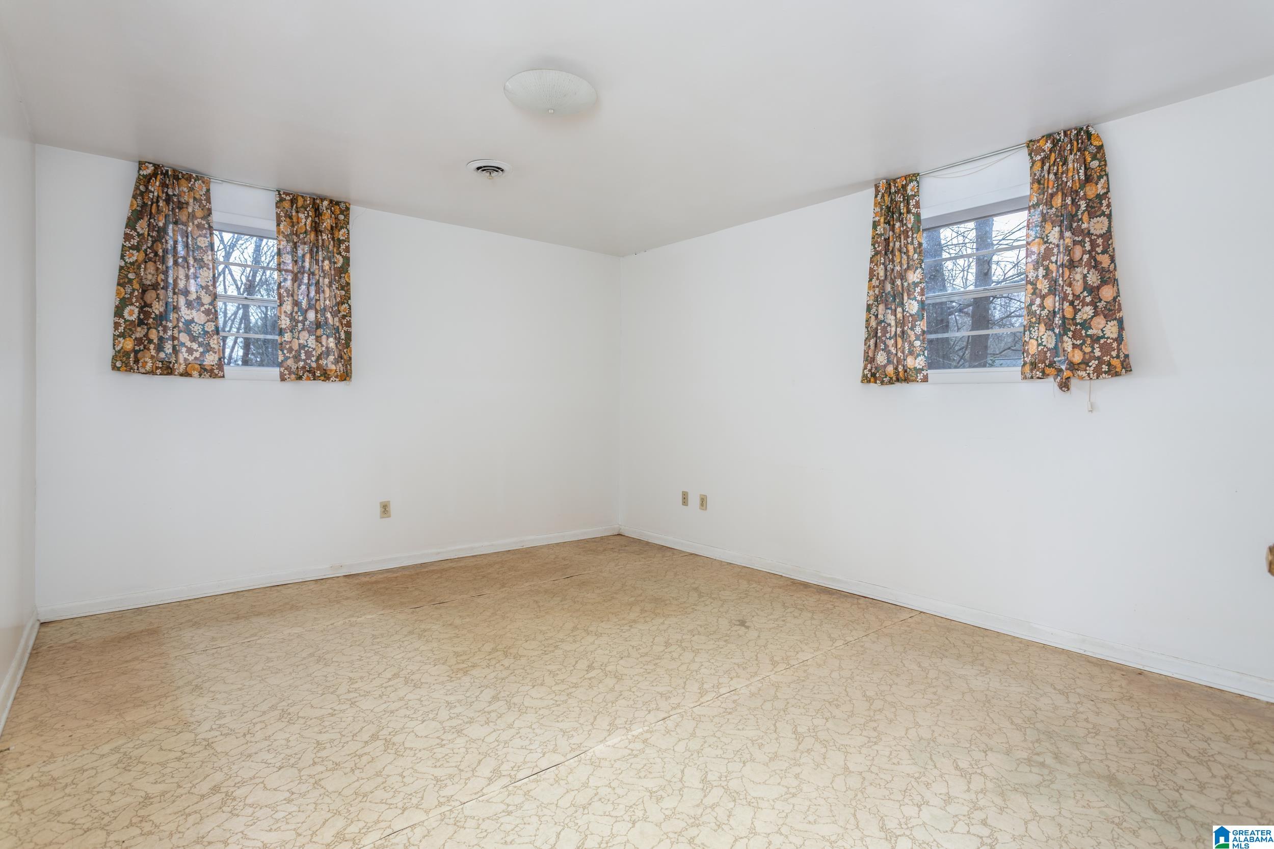 505 Crestview Road Anniston, AL 36207 - Photo 26 of 38