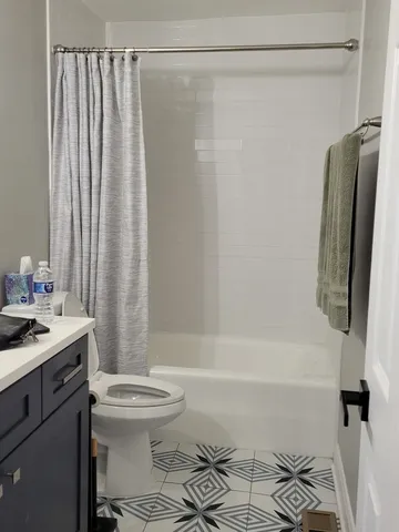 $1,700 | 1100 Holbrook Road, Unit H, Homewood, IL 60430