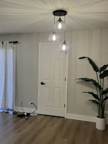 $1,700 | 1100 Holbrook Road, Unit H, Homewood, IL 60430