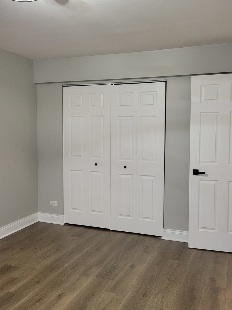 1100 Holbrook Road, Unit H Homewood, IL 60430 - Photo 10 of 13 a view of an empty room