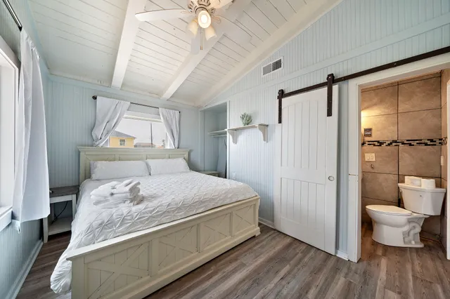 $845,000 | 418 Beach Drive, Surfside Beach, TX 77541