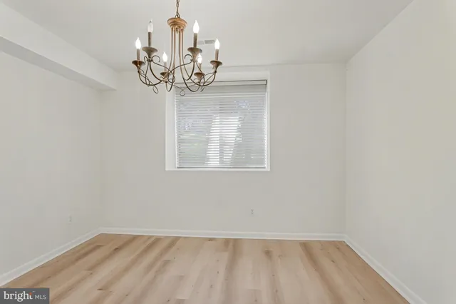 $2,300 | 13 Mullingar Court, Unit 102, Lutherville-Timonium, MD 21093