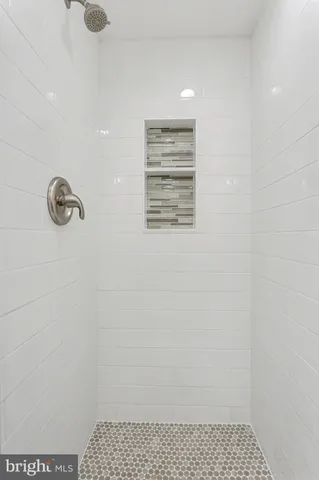 $2,300 | 13 Mullingar Court, Unit 102, Lutherville-Timonium, MD 21093