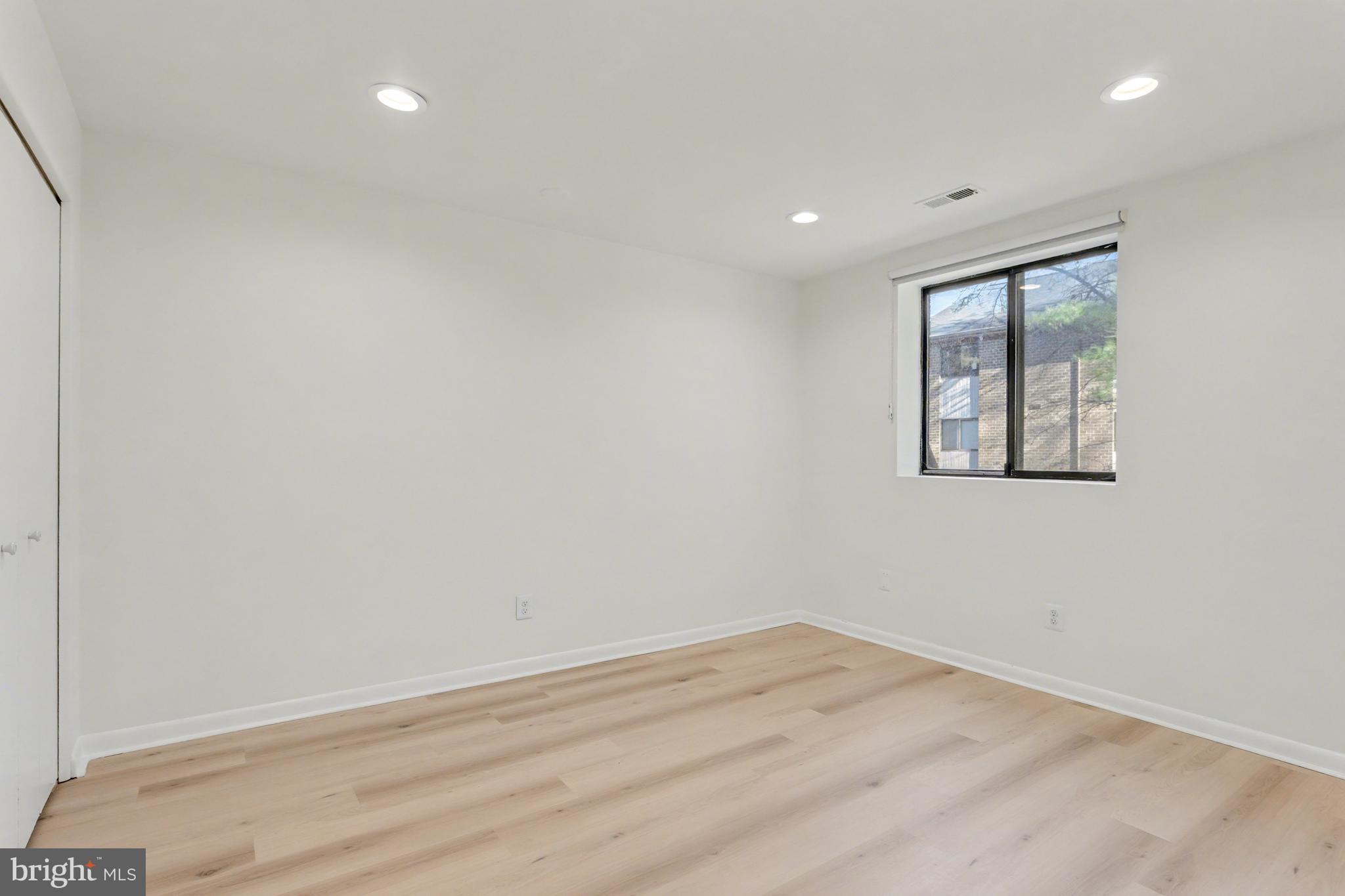 13 Mullingar Court, Unit 102 Lutherville-Timonium, MD 21093 - Photo 20 of 27