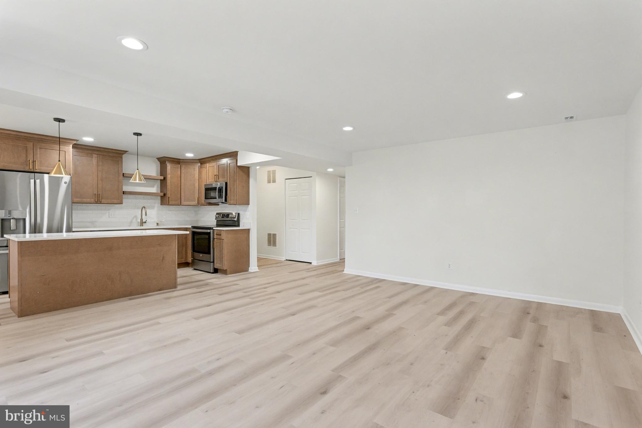 13 Mullingar Court, Unit 102 Lutherville-Timonium, MD 21093 - Photo 8 of 27