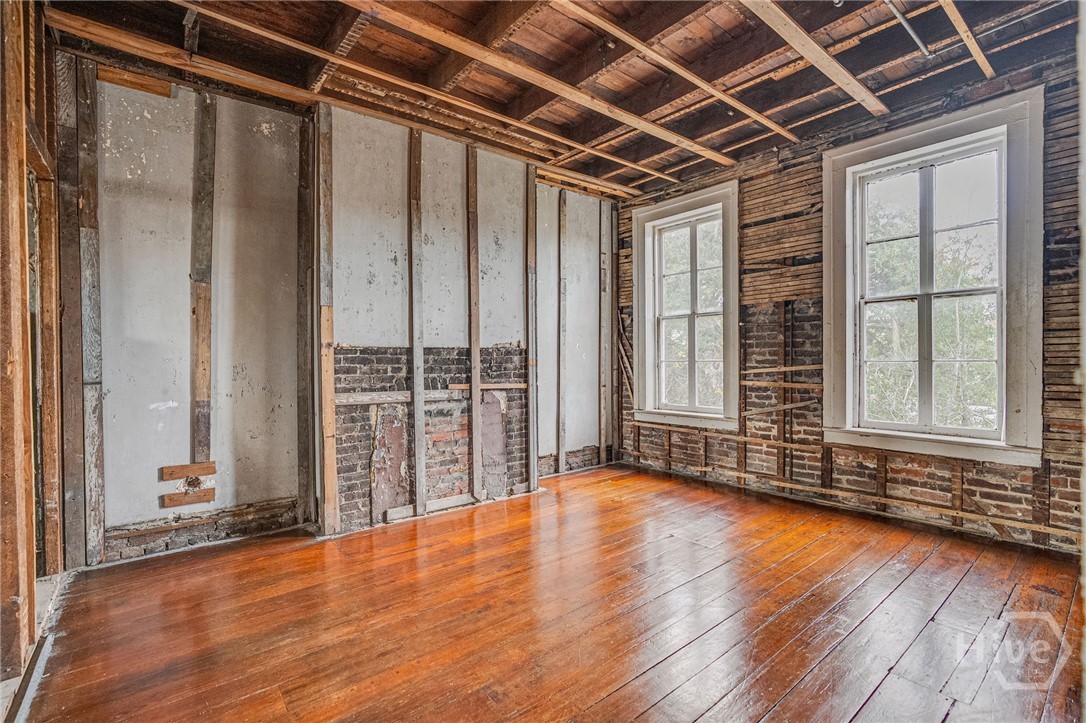 109 West Gordon Street Savannah, GA 31401 - Photo 11 of 39