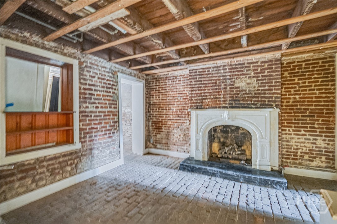 109 West Gordon Street Savannah, GA 31401 - Photo 23 of 39